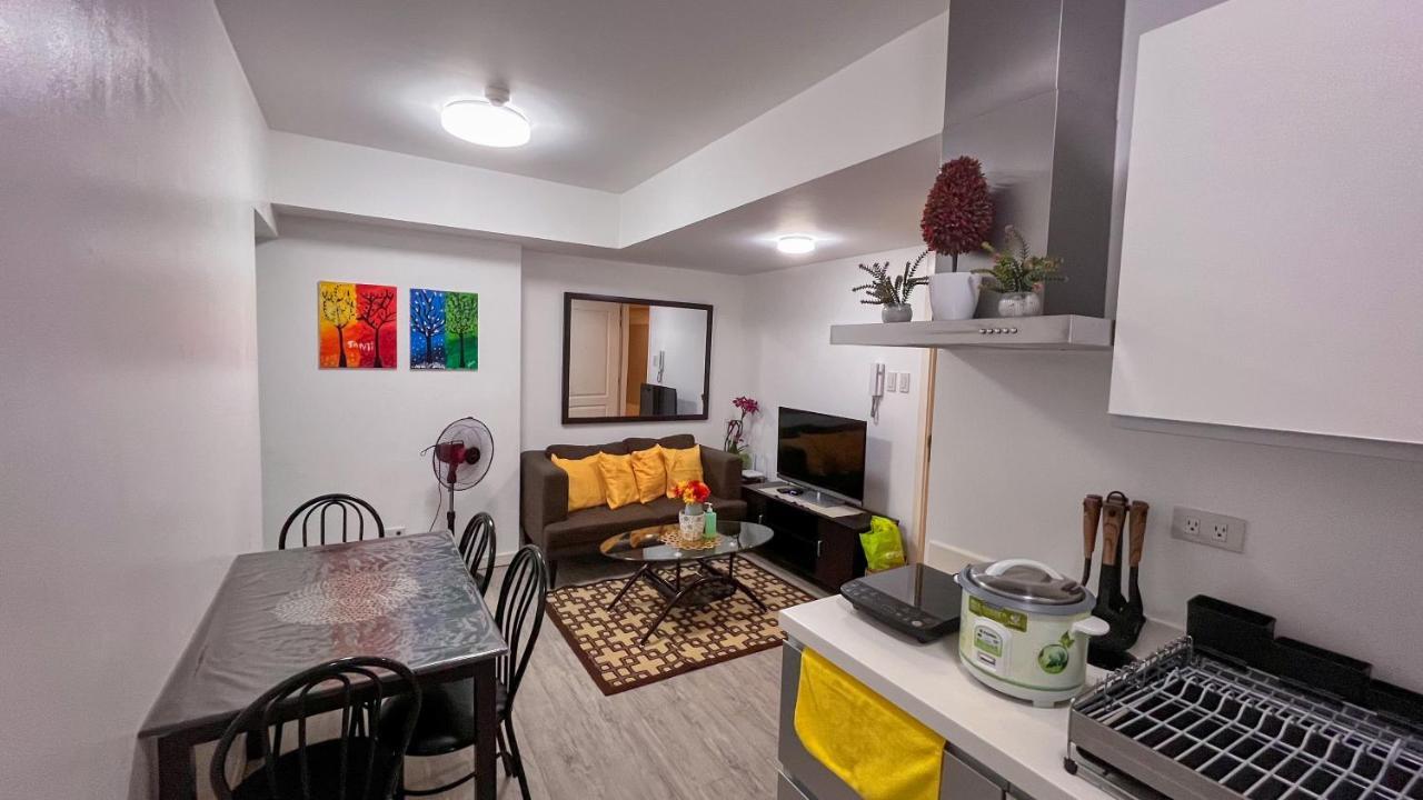 Azure Urban Resort Maui Unit Манила Екстериор снимка