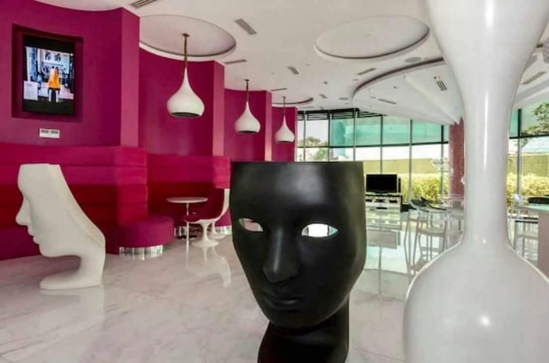 Azure Urban Resort Maui Unit Манила Екстериор снимка