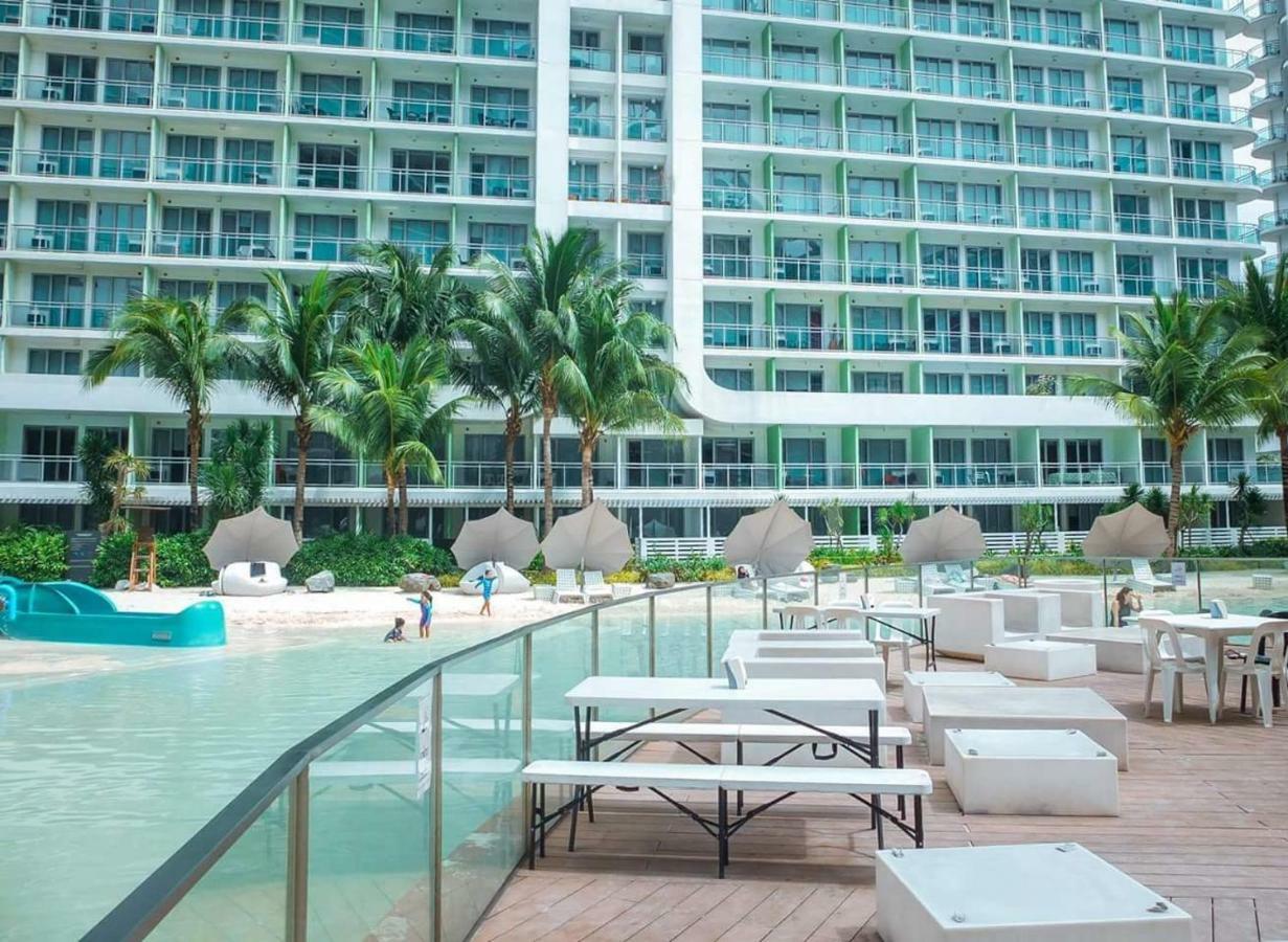 Azure Urban Resort Maui Unit Манила Екстериор снимка